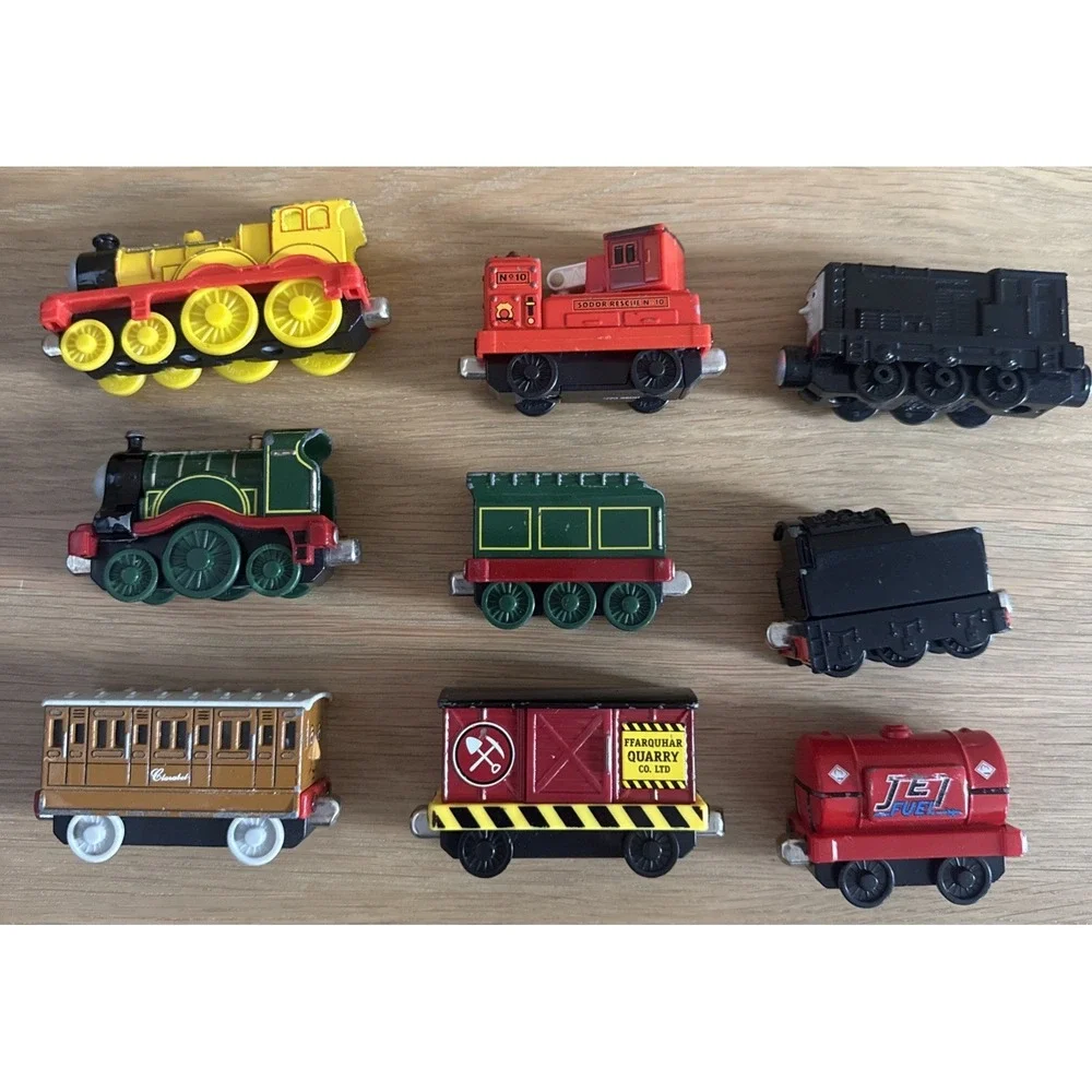 Lot of 9 Thomas the Train Toy Trains Thomas and Friends